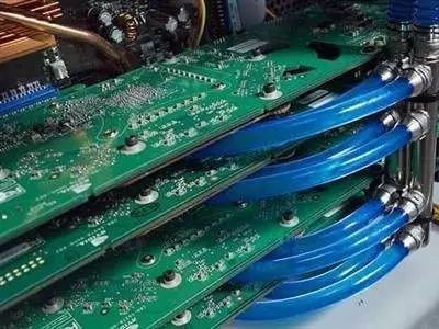 液冷服務器出現(xiàn)漏水漏液如何實現(xiàn)報警？